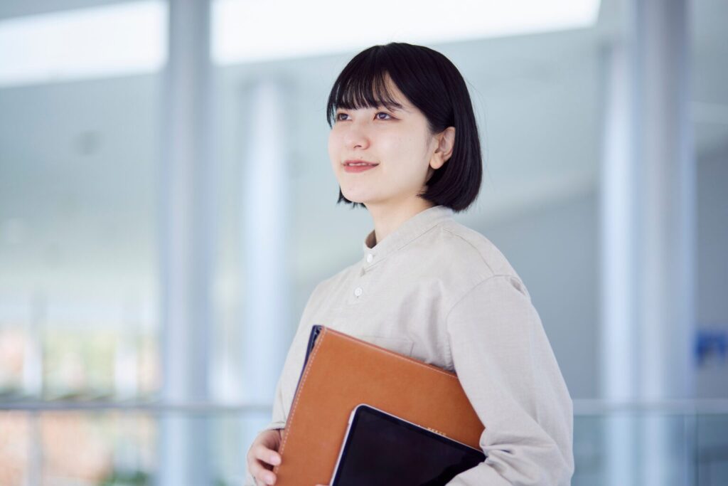 女子大生