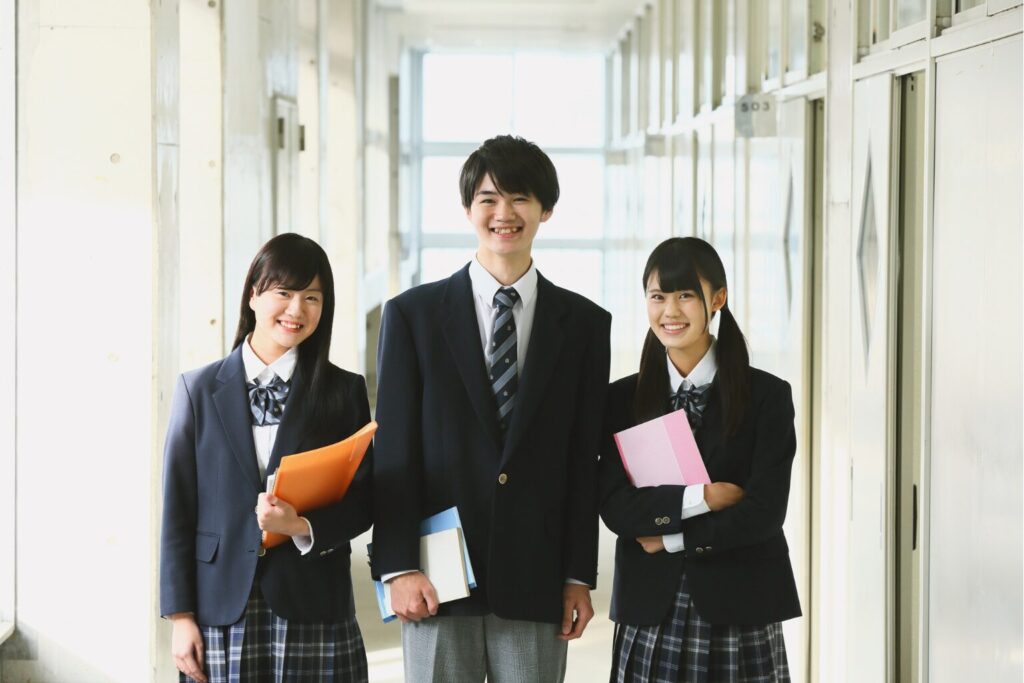 3人の高校生